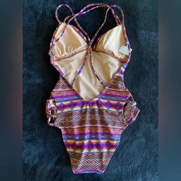 Cute One Piece Swimsuit - Picture 2 of 3